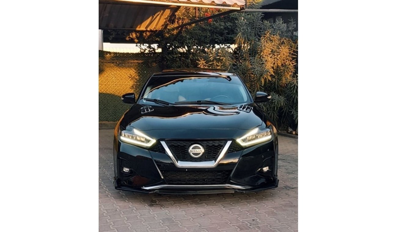 Nissan Maxima S