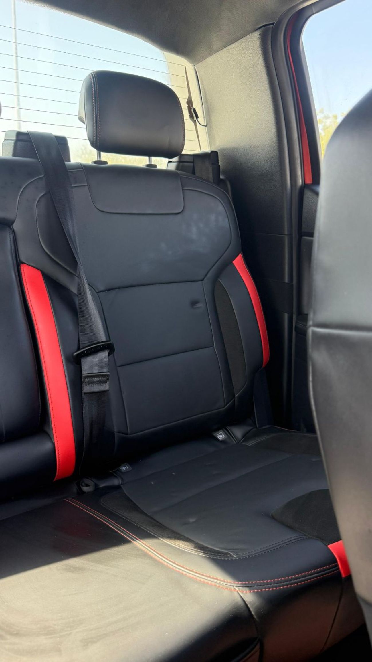 فورد رينجر رابتور Double Cabin Pickup 3.0L V6 Twin Turbo Petrol engine 4WD 360° Camera Automatic Gear 5 Seats 4 Doors