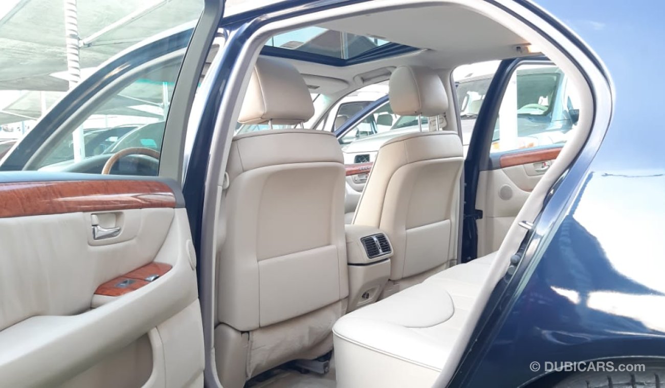 Lexus LS 430 American import - number one - manhole - leather - wood - alloy wheels - sensors - control - cruise