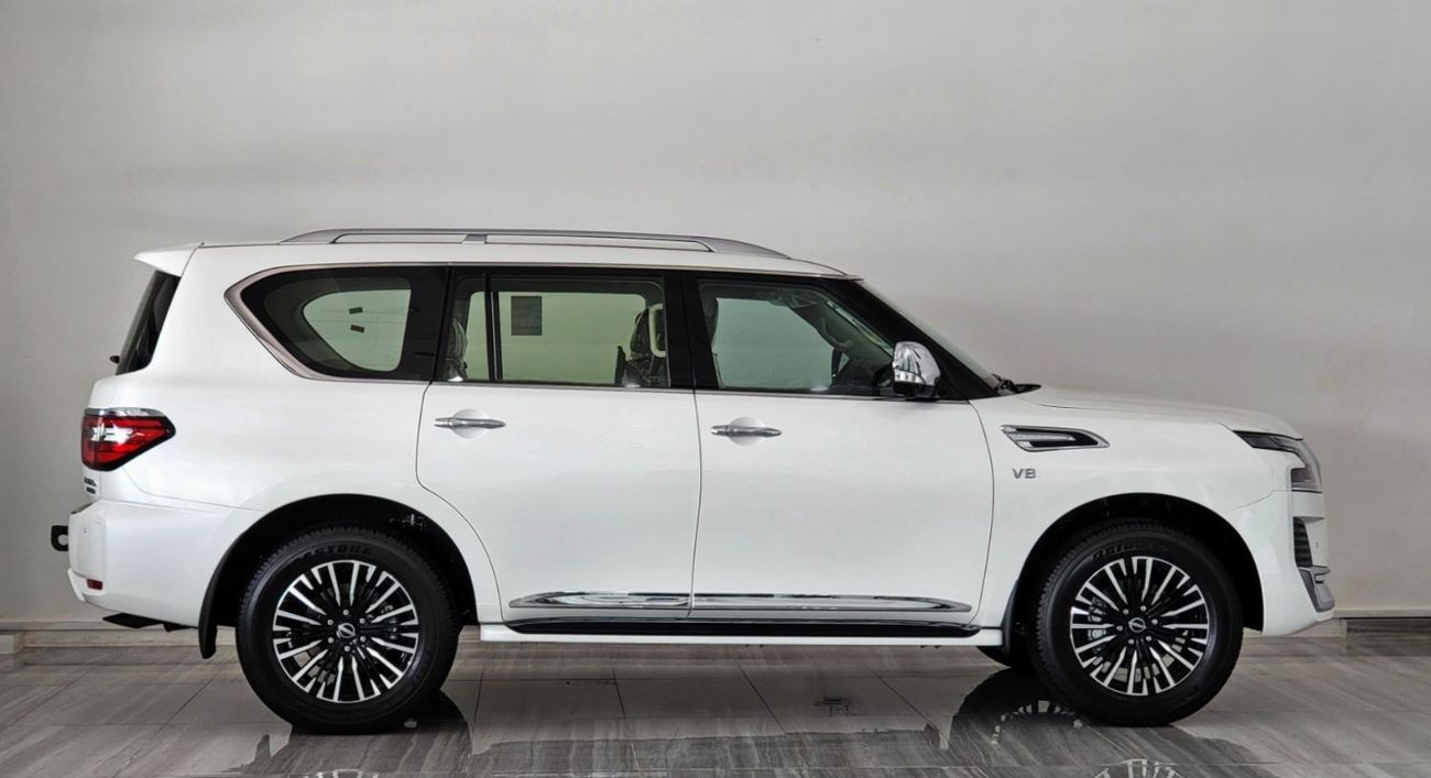 Nissan Patrol 5.6L-8CYL-Platinum VVEL DIG-Full Option-Excellent Condition GCC Specs-3 Years Warranty