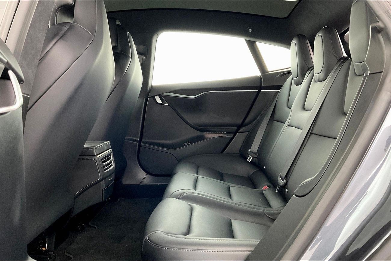 تسلا Model S 100D