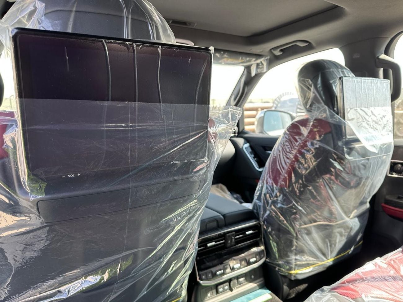 Toyota Land Cruiser 2026 Toyota Land Cruiser LC300 VXR (Full-Option with Radar) 3.5L V6 Twin Turbo Hybrid A/T 4WD Export