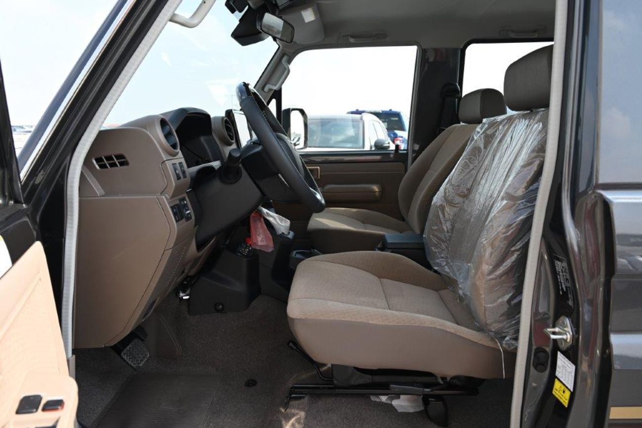 Toyota Land Cruiser 70 71 short wheel base 2.8l diesel automatic transmission