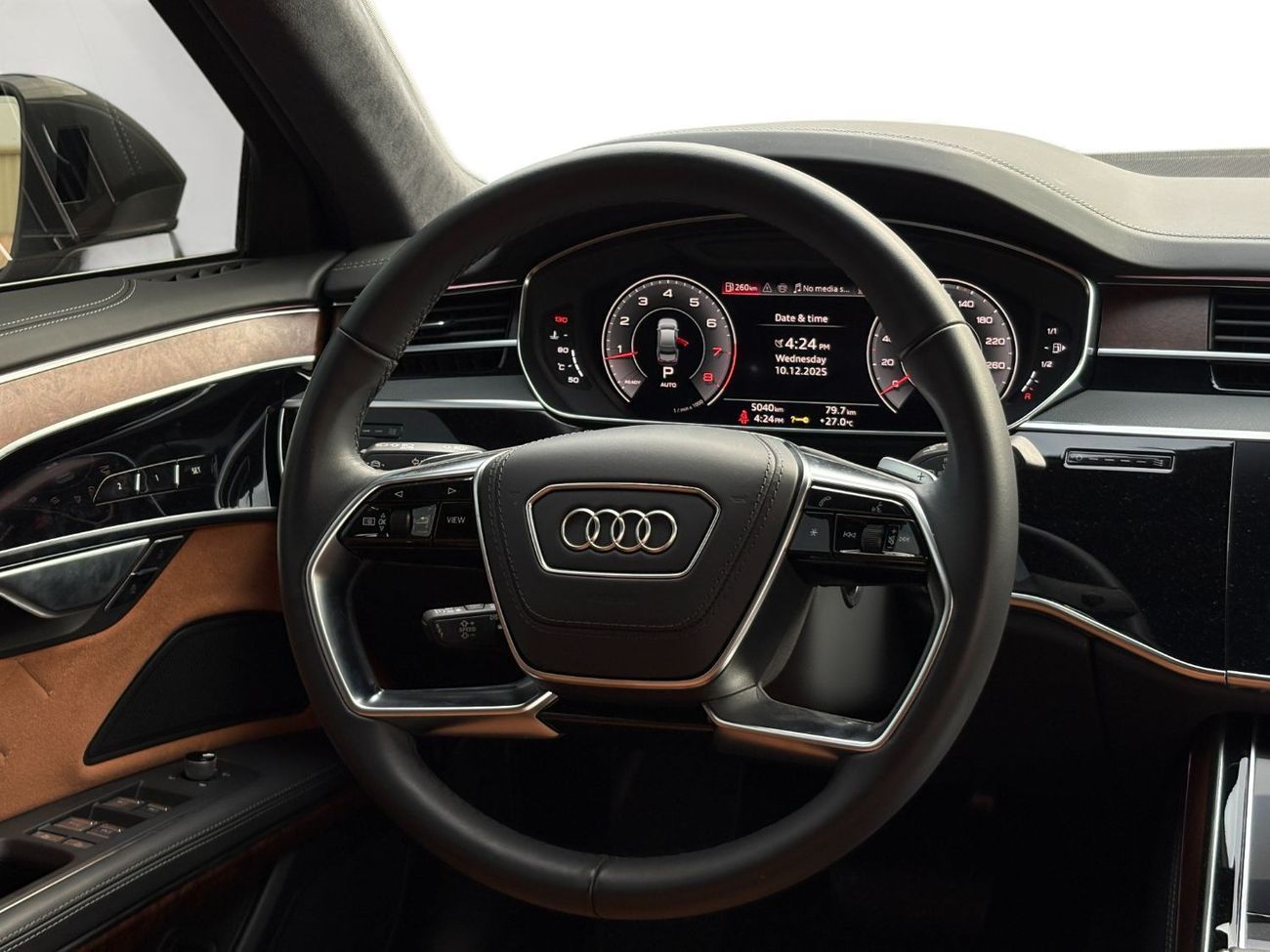 Audi A8 L 60 TFSI quattro 4.0L (454 HP) AED 6,280 P/M | 2024 | 5-Year Agency Warranty | Full Service History