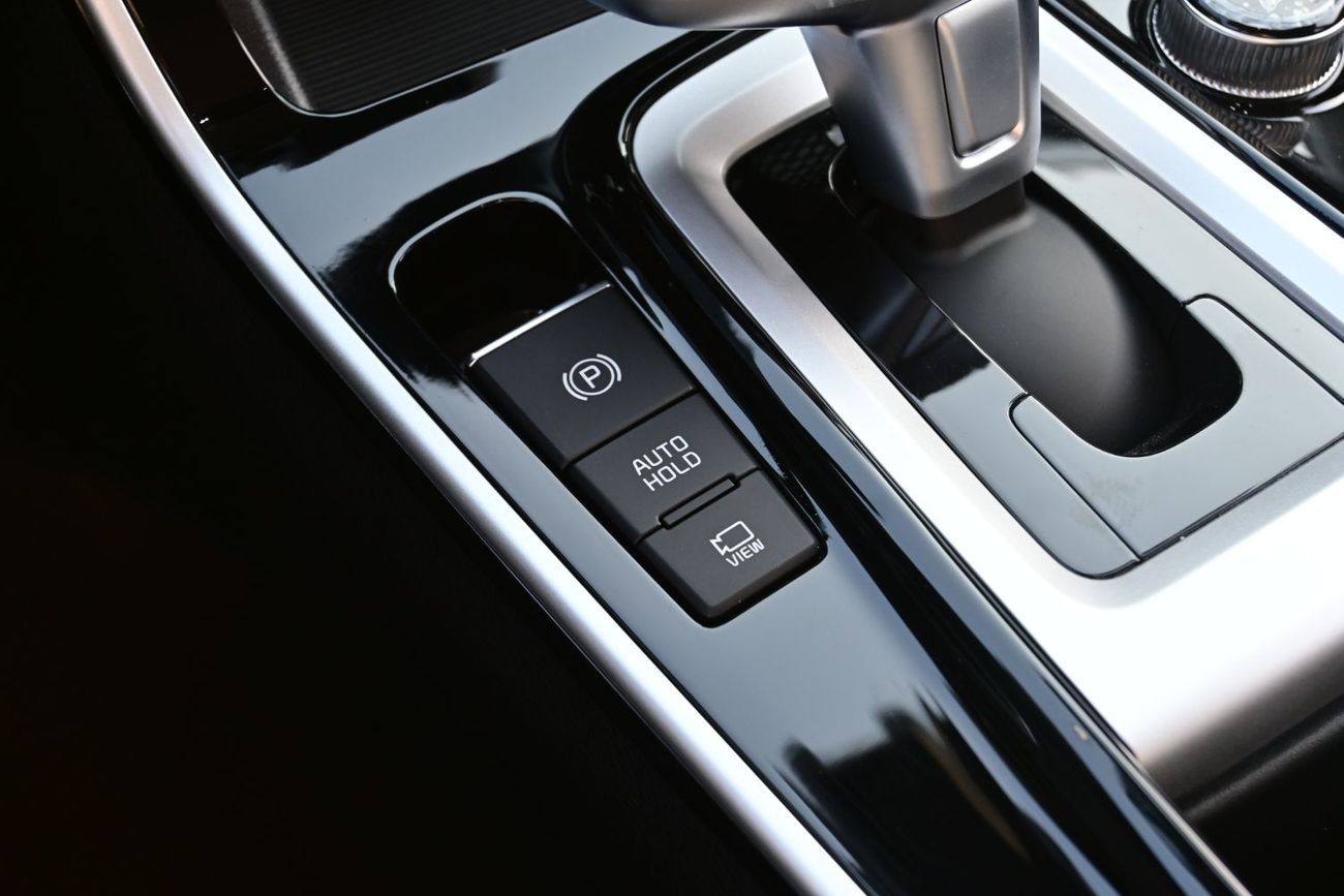 Kia Seltos Kia Seltos 1.5L Petrol, Color White, Model 2025