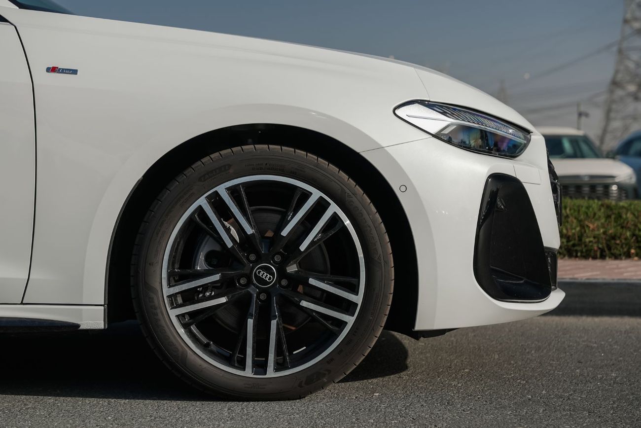 أودي A5 2025 AUDI A5L S-Line 2.0T I4 FWD 0Km