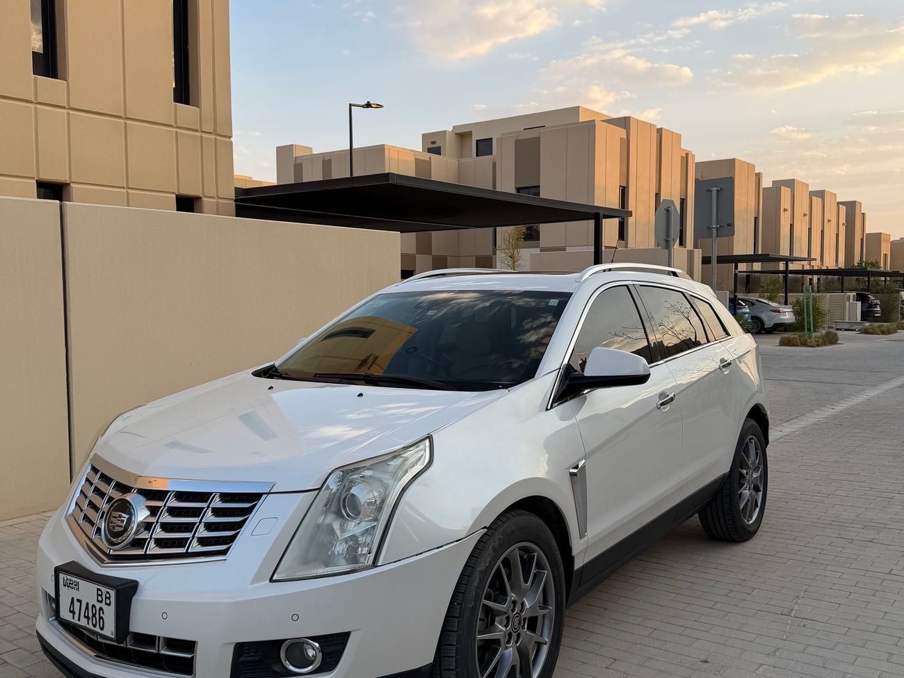كاديلاك SRX LUXURY