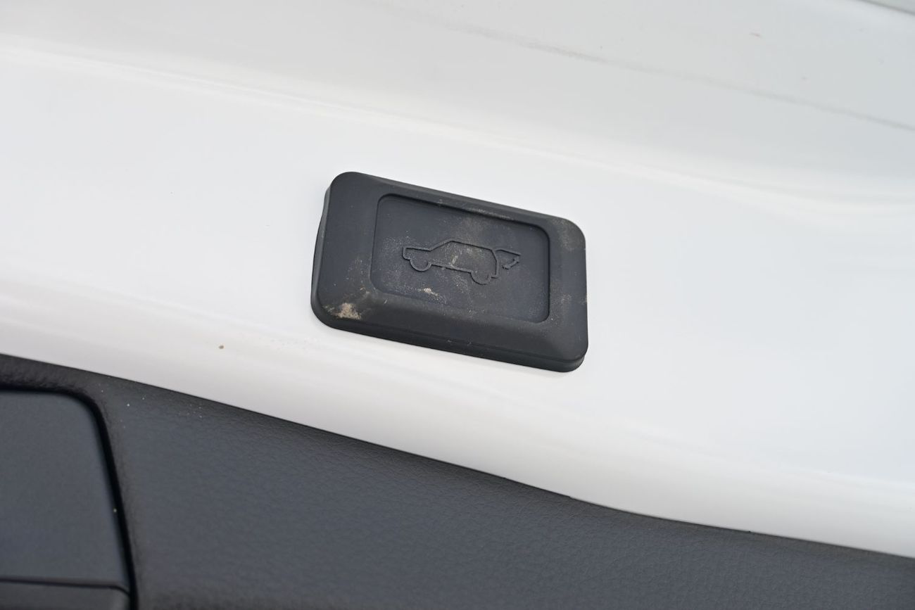 Toyota RAV4 Toyota Rav4 XLE 2.0L CVT Petrol AWD Model 2025