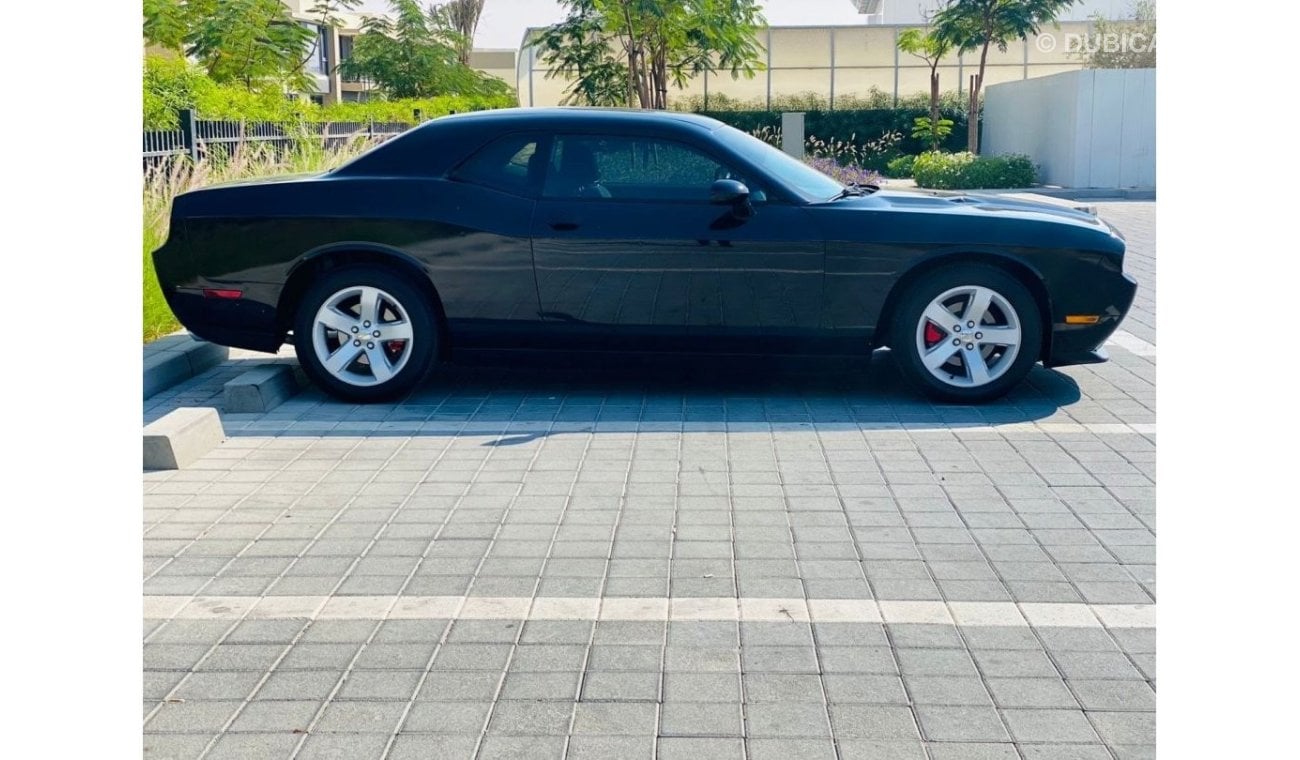 Dodge Challenger SXT 2014 || GCC || V6 || Service History || Well Maintained