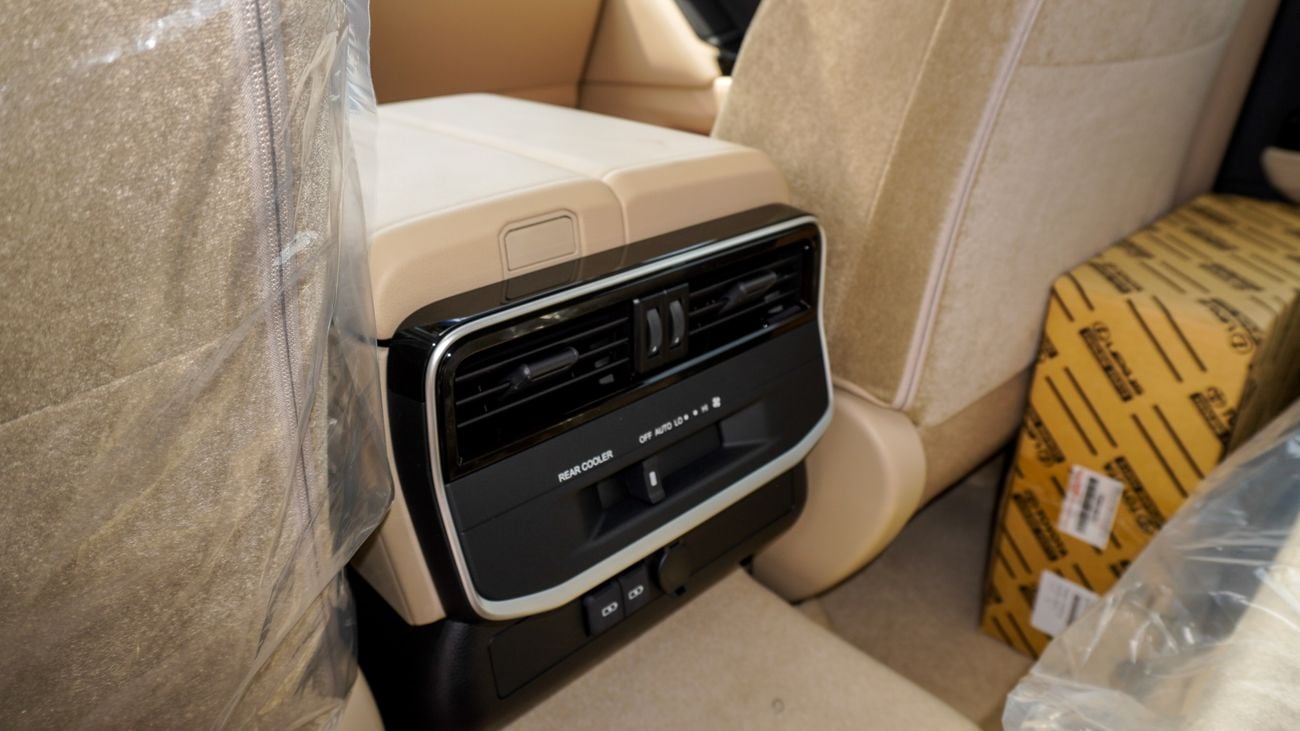 Toyota Land Cruiser GXR 3.5 L Twin Turbo V6