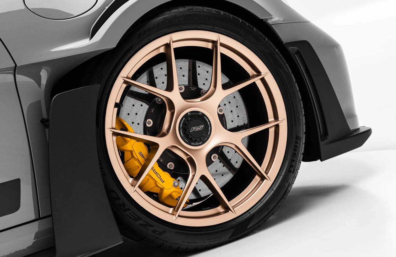 Porsche 911 4.0L F-6 Naturally Aspirated Engine