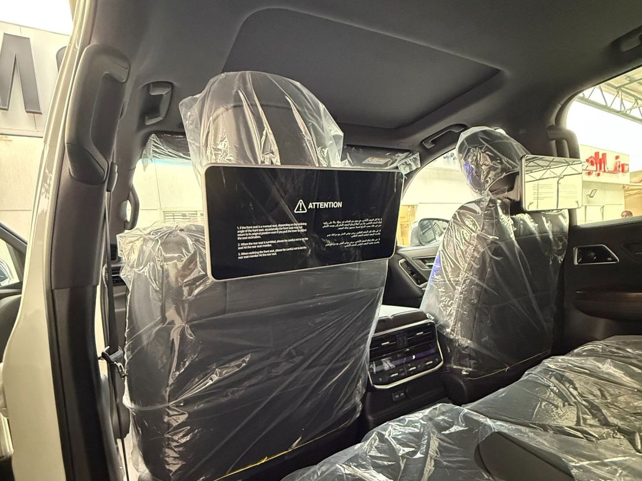 Toyota Land Cruiser 2026 LAND CRUISER 300 VX-HIGH 3.5 HYBRID TWINTURBO MHEV **EXPORT ONLY**التصدير فقط خارج الخليج***