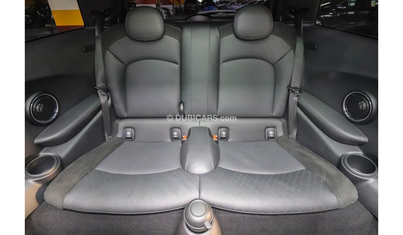 Used Mini Cooper F56 2021 for sale in Dubai - 563779