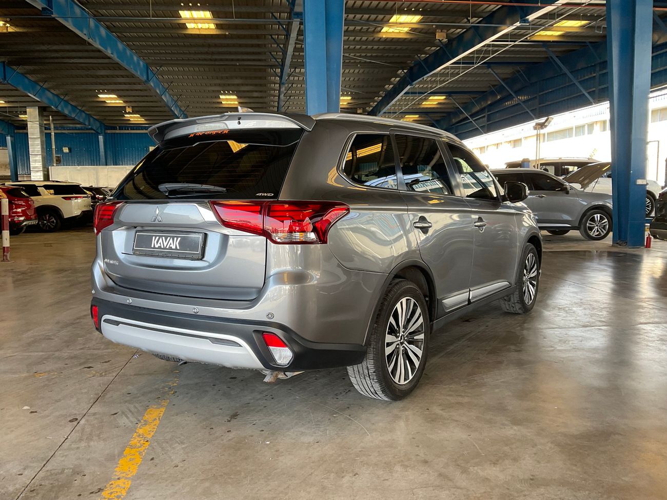 ميتسوبيشي آوتلاندر GLX Highline | شامل الضمان | 0 ﺪﻔﻋﺓ ﺃﻮﻟﻯ