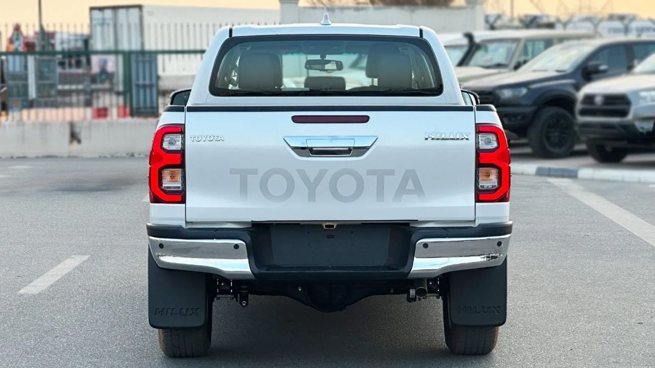 تويوتا هيلوكس SGLX 2025 Toyota Hilux 2.8L Diesel 4WD Automatic (RHD)