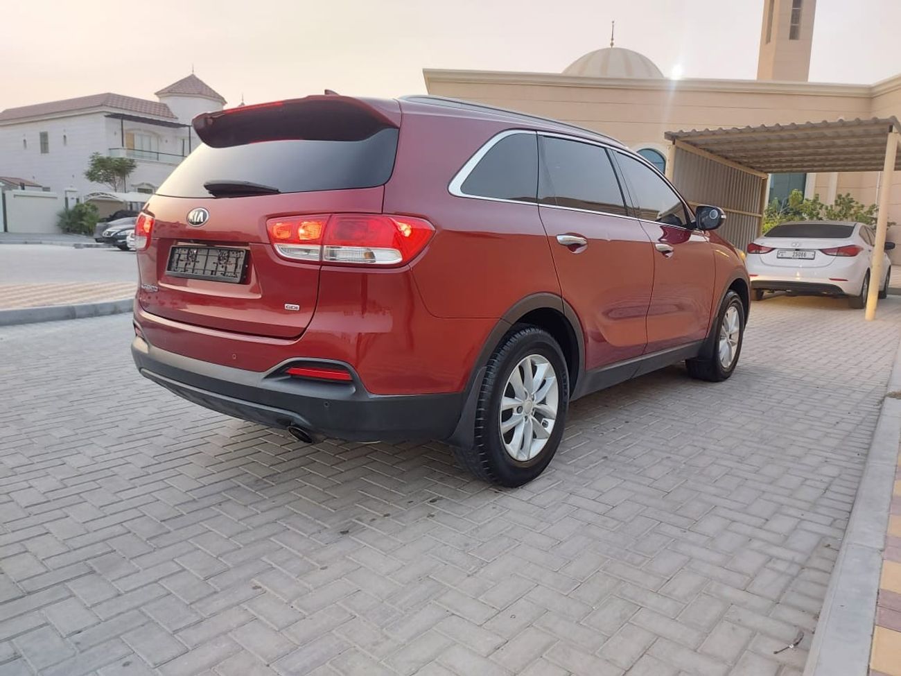 كيا سورينتو EX كيا سورينتو 2018 وارد بحاله ممتازه بدون حوادث  ضمان شاسيه جير ماكينه