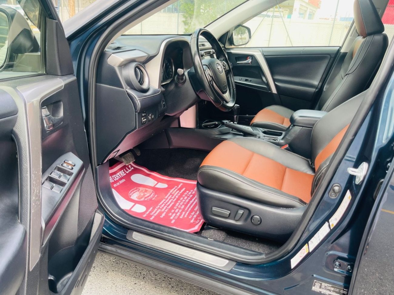 Toyota RAV4 Platinum Hybrid AWD full option