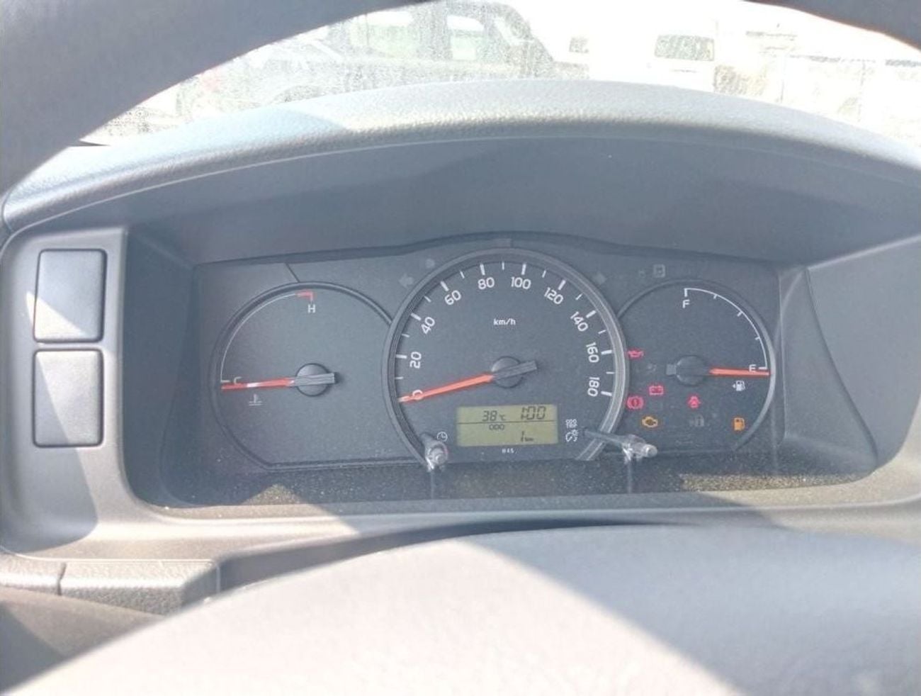 تويوتا هاياس GL TOYOTA HIACE HIGH ROOF DIESEL 2.5L