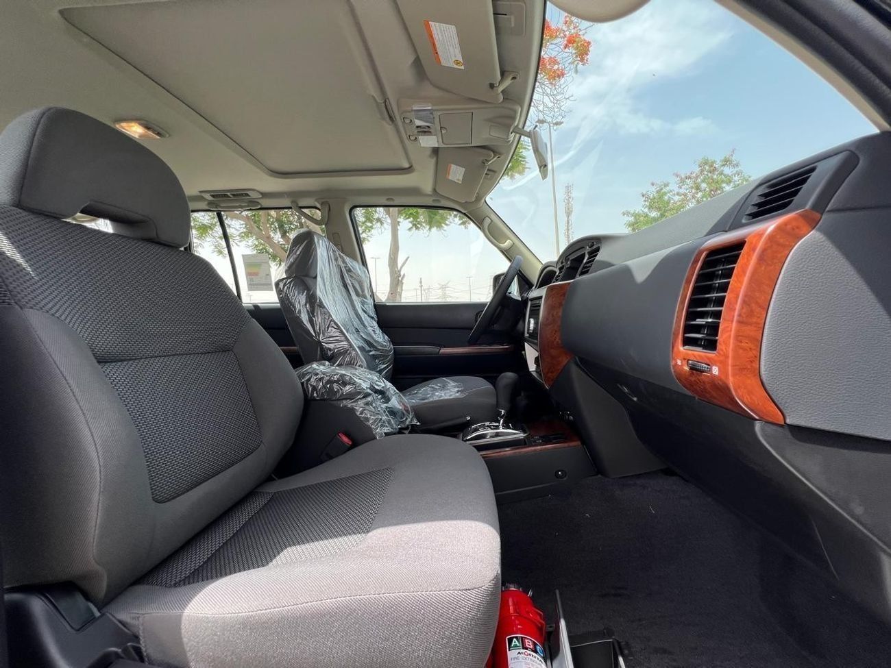 نيسان باترول سفاري Safari 4.8L A/T