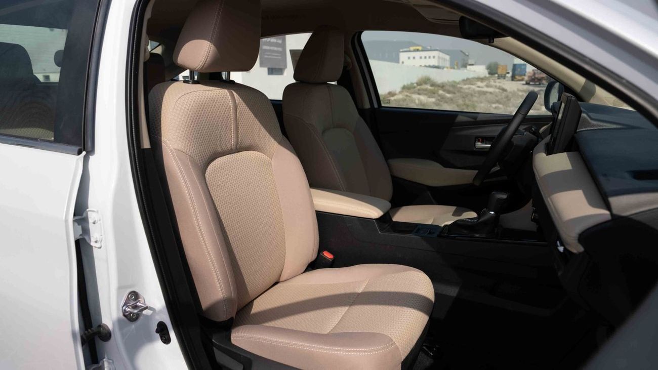 Toyota Yaris G 1.5 - Platinum White Pearl Inside Dark Brown | Export Only