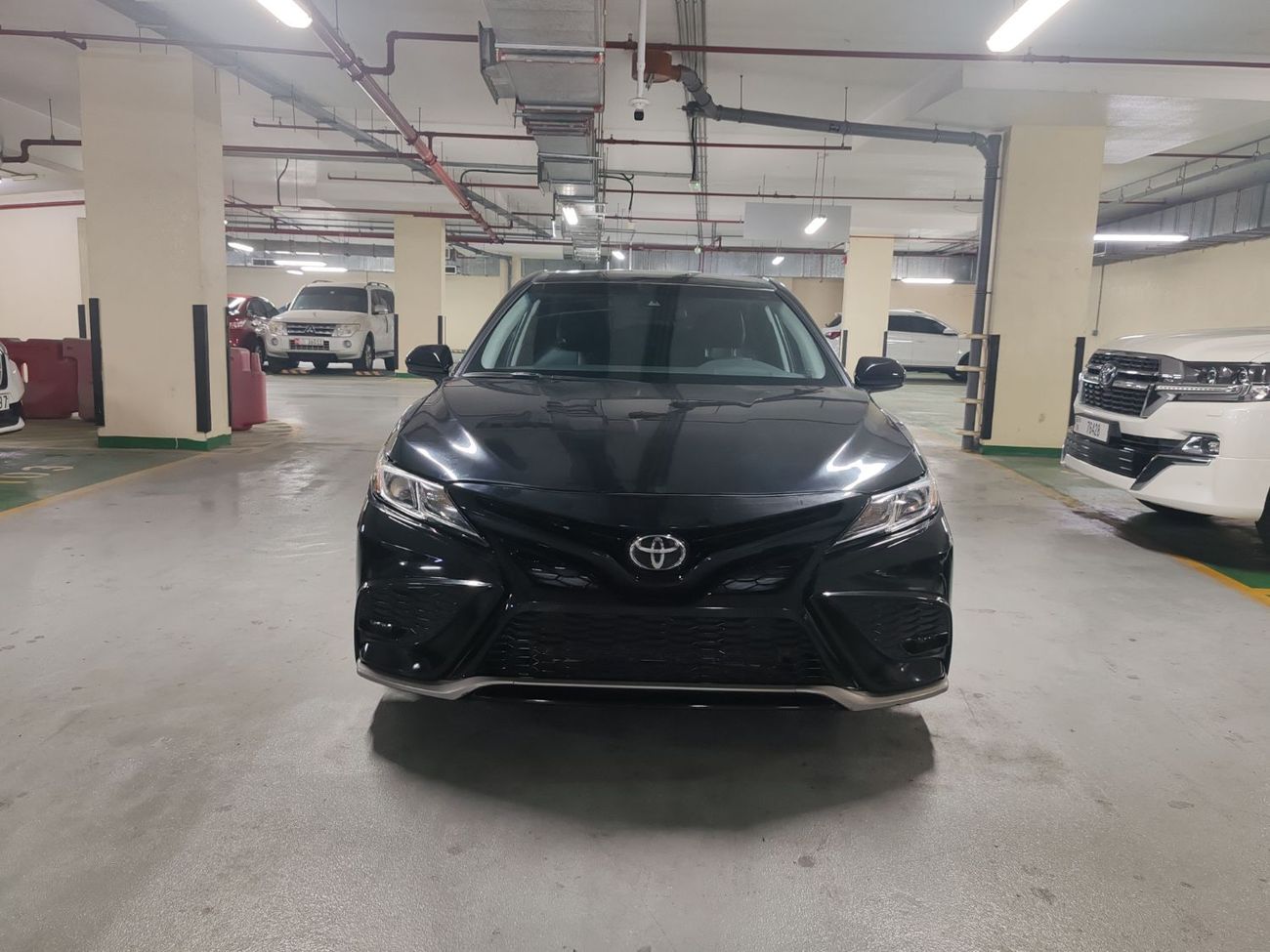 Toyota Camry SE 2.5L (181 HP)