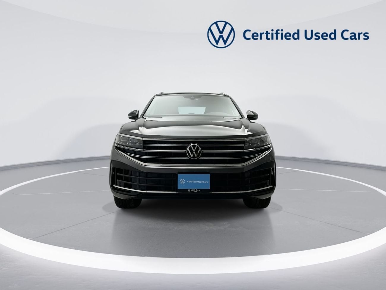 فولكس واجن طوارق 3.0T TL (340 HP) Touareg Elegance (Ref#00269) - 51,100 AED SAVINGS from New Car