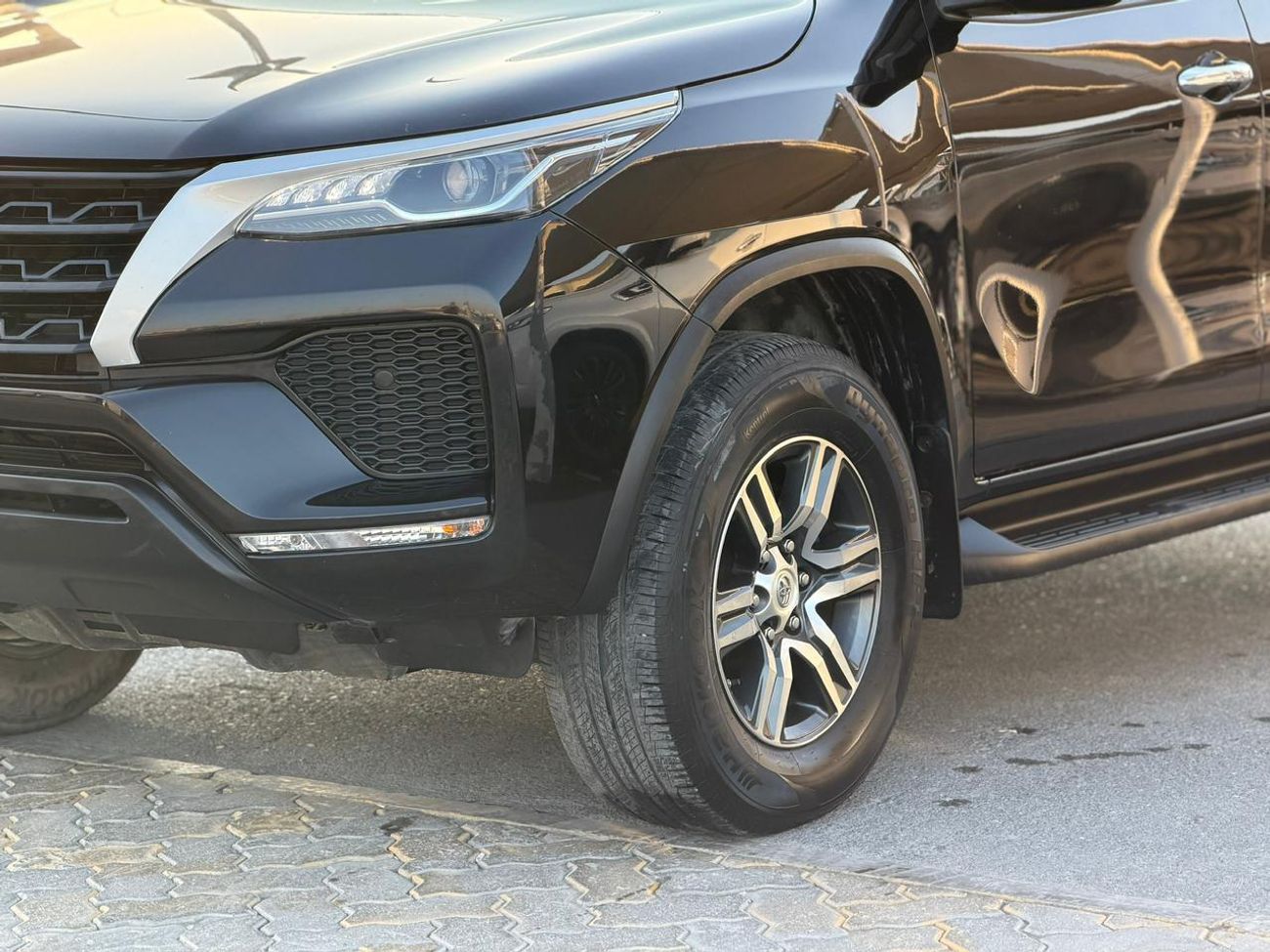 تويوتا فورتونر EXR 2.7L (164 HP)