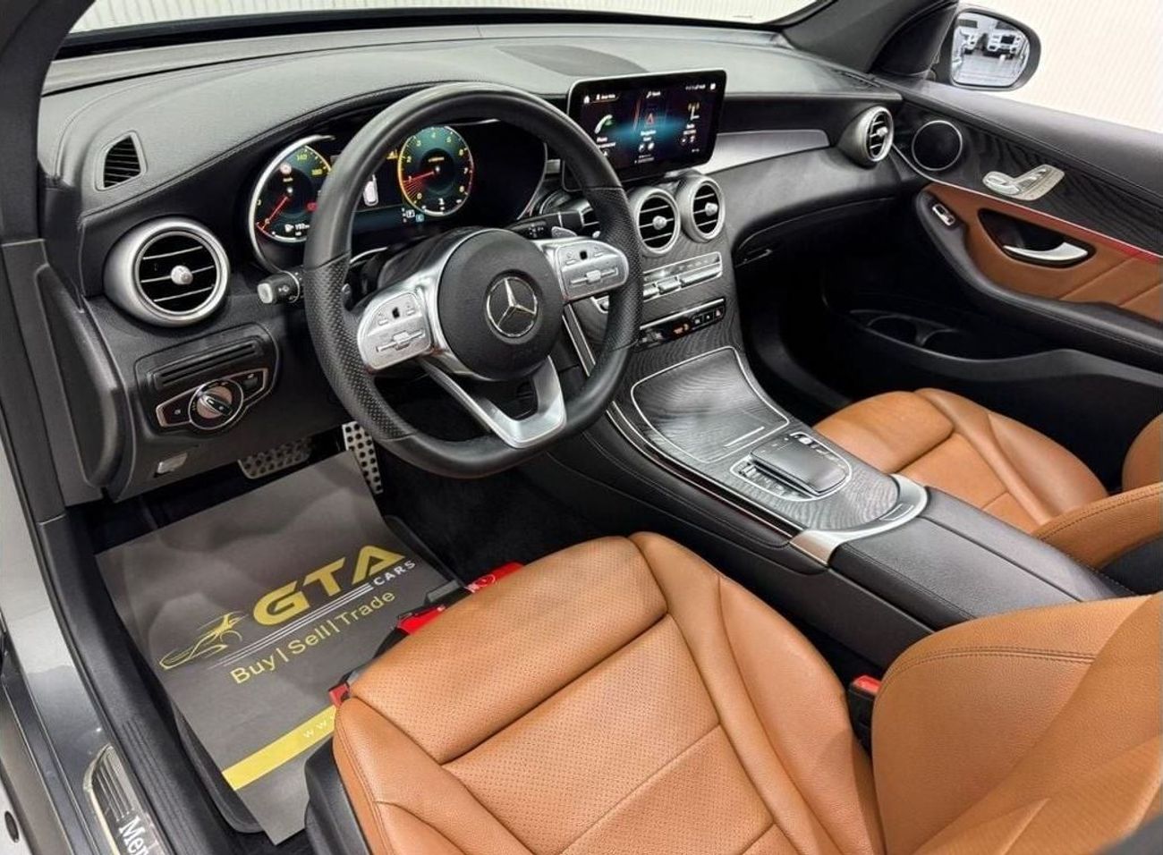 Mercedes-Benz GLC 200 Std 2.0L 2021 Mercedes Benz GLC200 AMG, 2025 Mercedes Warranty, Full Mercedes Service History, GCC