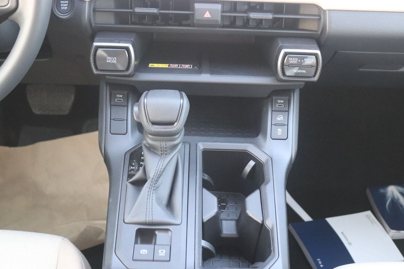 تويوتا راف ٤ 2.0 XLE , SUNROOF , ALLOY WHEELS , PUSH START, MODEL 2026