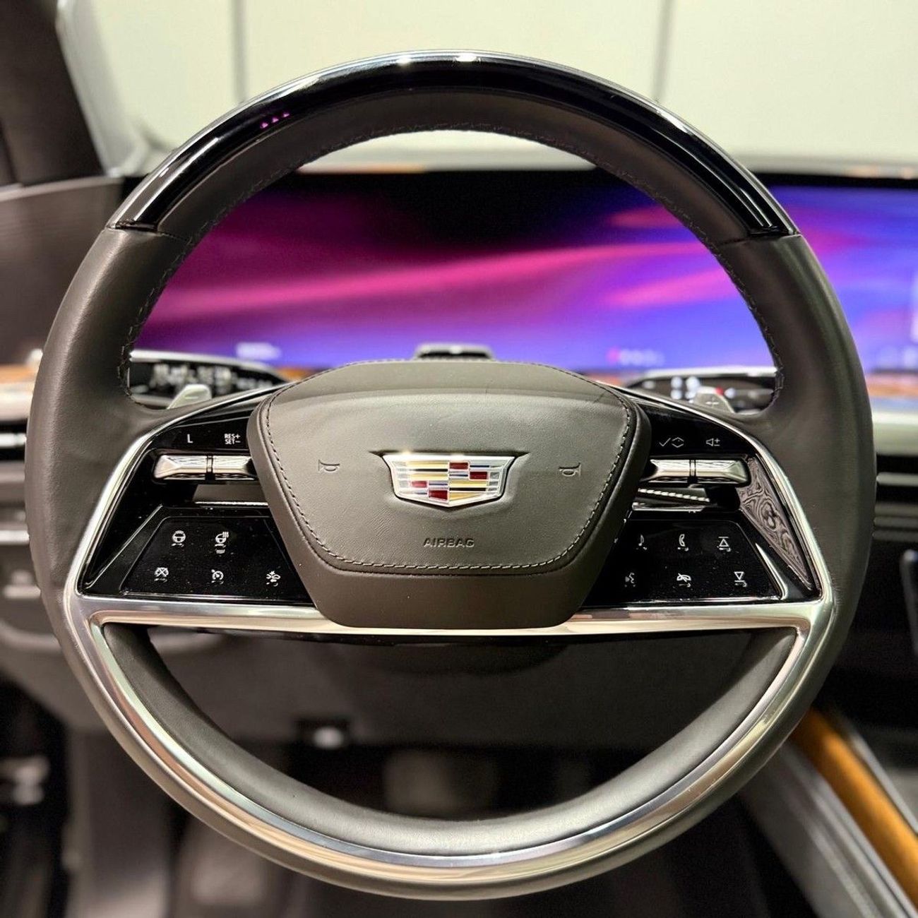 كاديلاك إسكالاد Sport Platinum Cadillac Escalade 2025 مواصفات خليجية