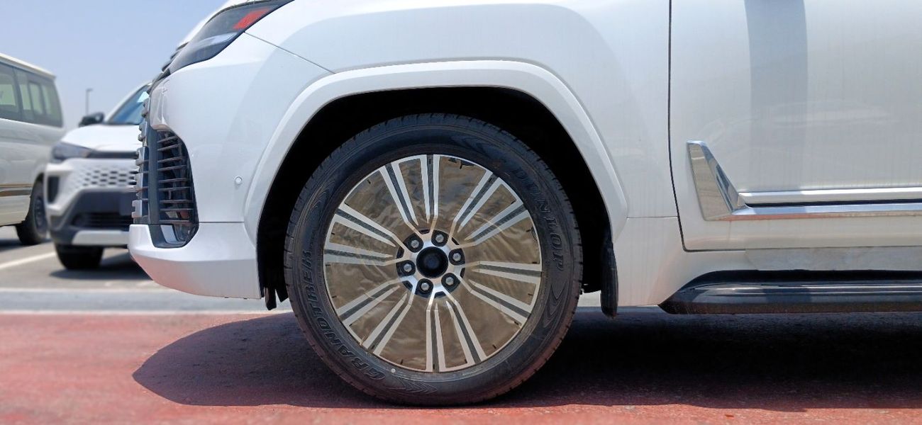 لكزس LX 700h SIGNATURE