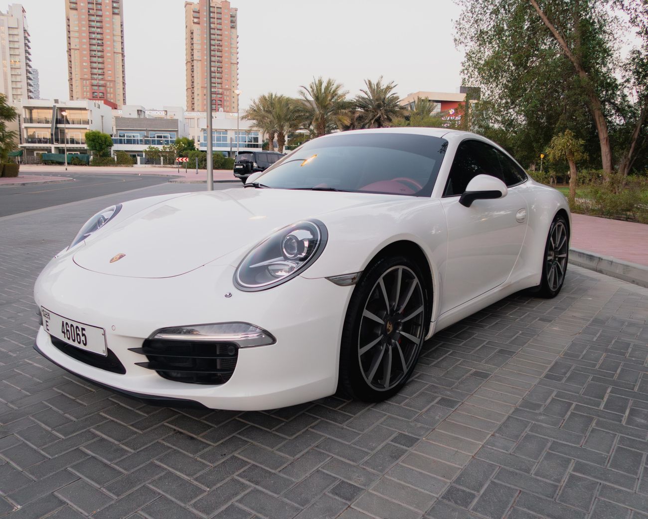 Porsche 911 Carrera S 3.8L (400 HP) Coupe