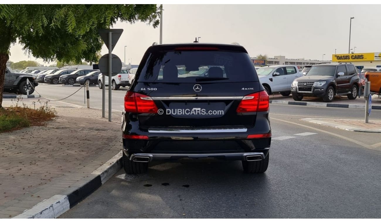 Mercedes-Benz GL 500 2015 4.7L Turbocharged V8 Partial Service History GCC Perfect Condition