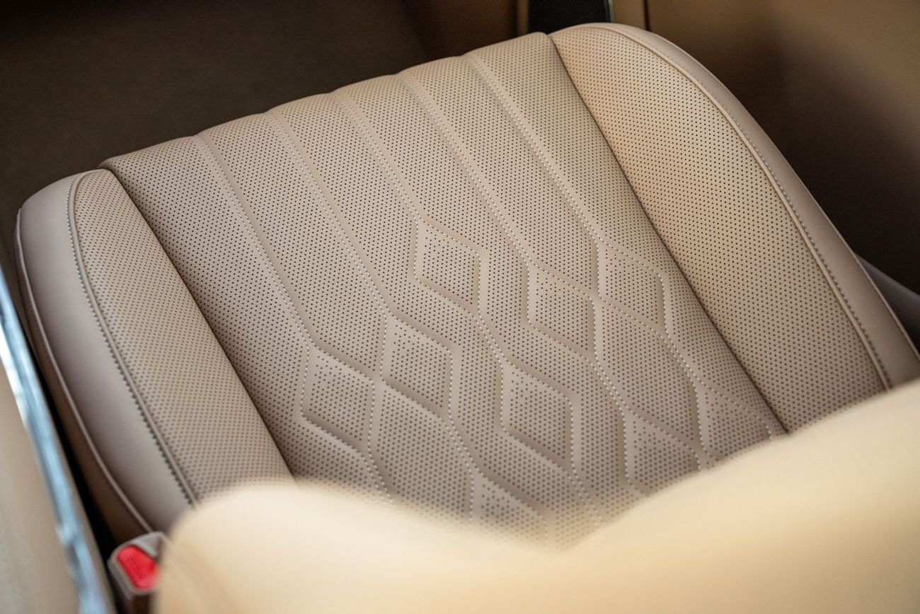 Dongfeng M Hero M817 10 YEARS WARANTY AND 5 YEARS SERVICE