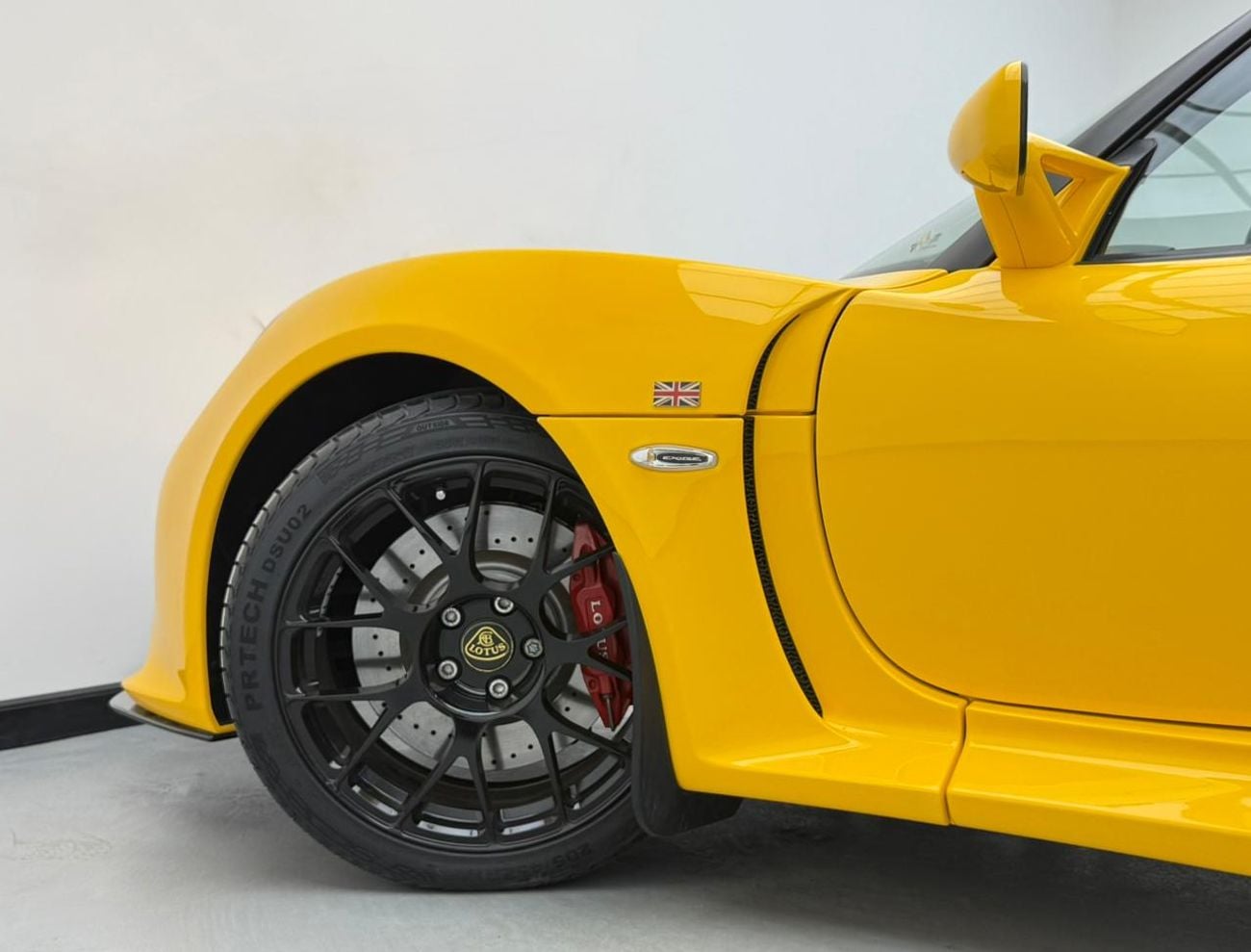 Lotus Exige 2015 Lotus Exige S, Full Lotus Service History, Very Low Km, Excellent Condition, GCC