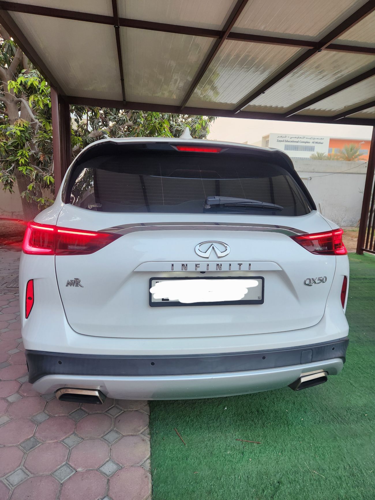 إنفينيتي QX50 Luxury 2.0L RWD