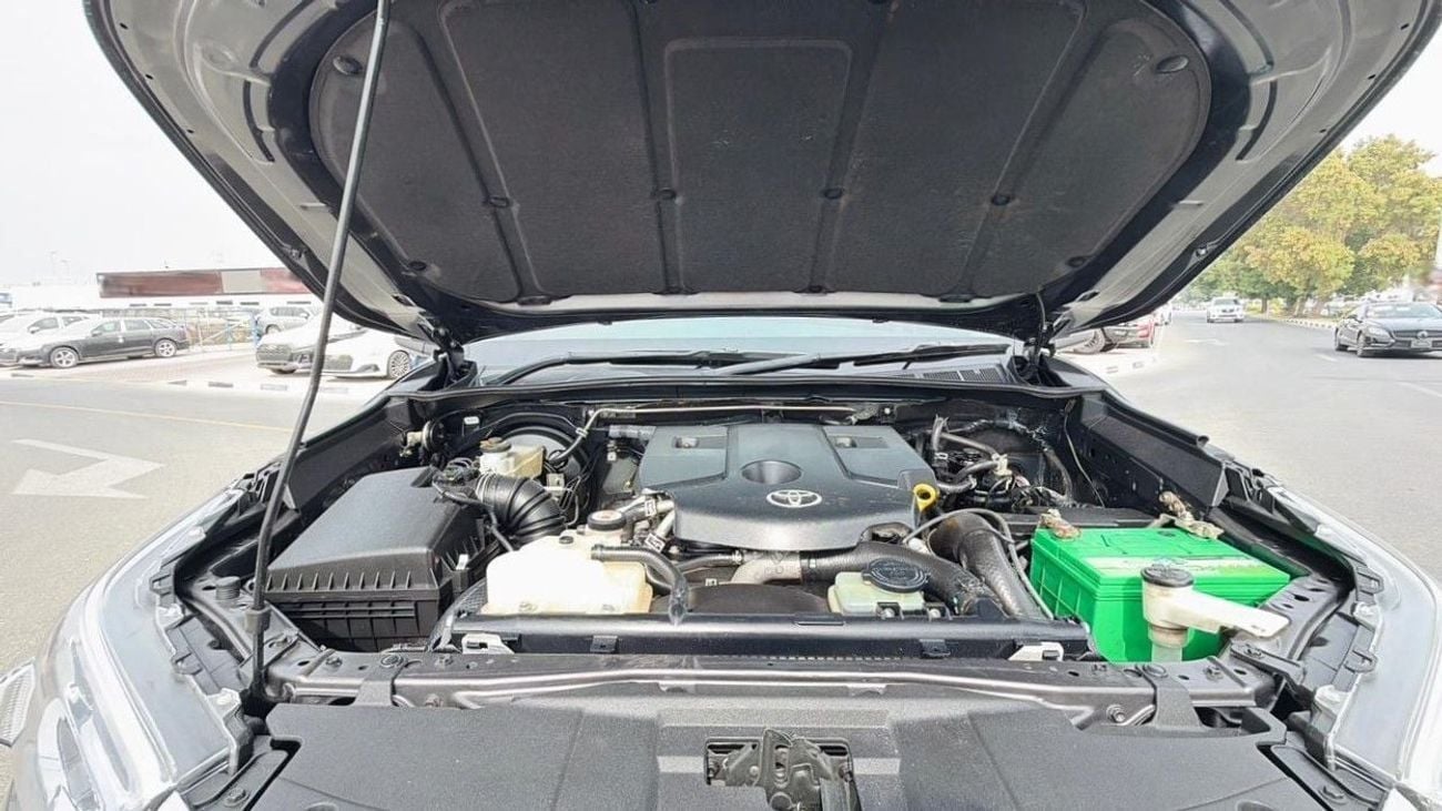 Toyota Hilux DOUBLE CABIN REVO | 2022 | 2.8L DIESEL ENGINE | RHD | AUTOMATIC TRANSMISSION | PUSH START | DIGITAL