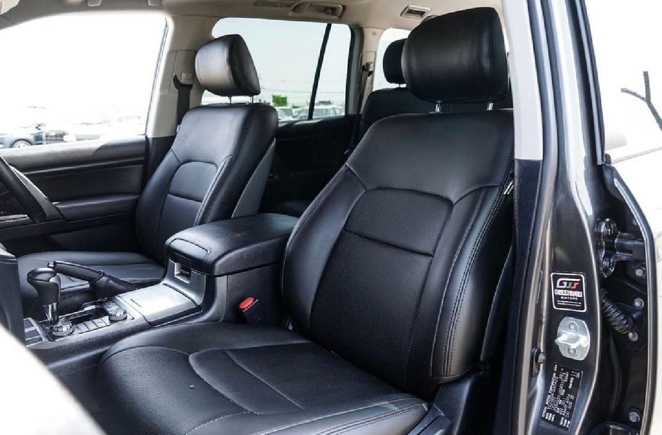 تويوتا لاند كروزر Safari 4.0L