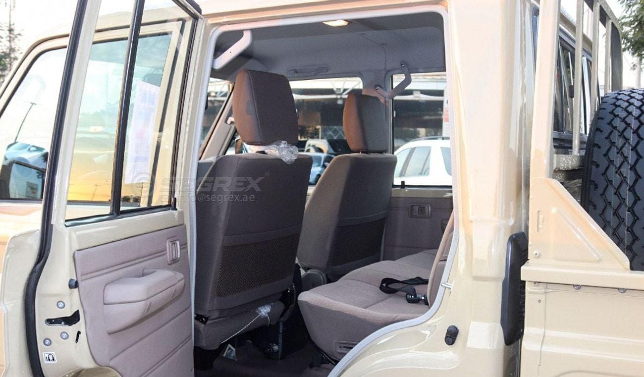 تويوتا لاند كروزر بيك آب 2025 Model Toyota Land Cruiser Pick Up, LC79 Double Cabin, 4.0L Petrol 4WD 6A/T