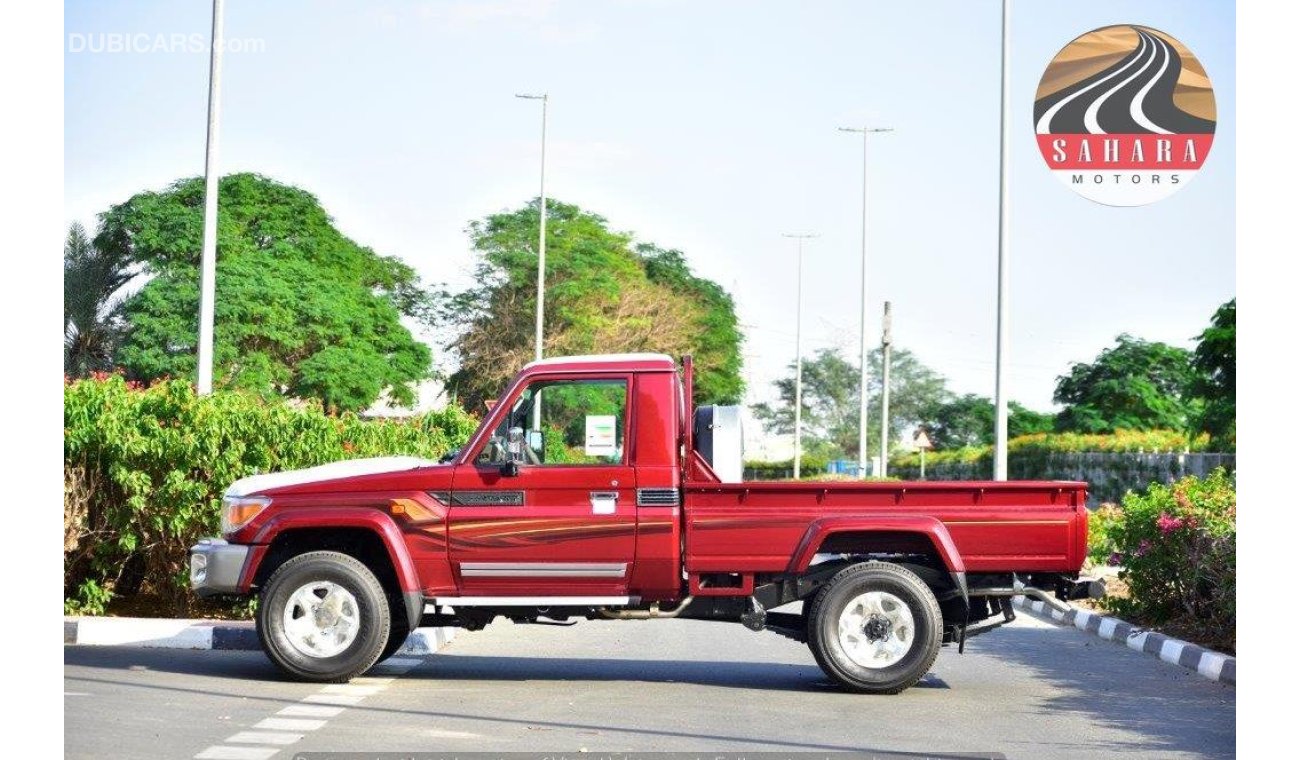 Toyota Land Cruiser Pick Up LX Limited V6 4.0L Petrol Manual Transmission