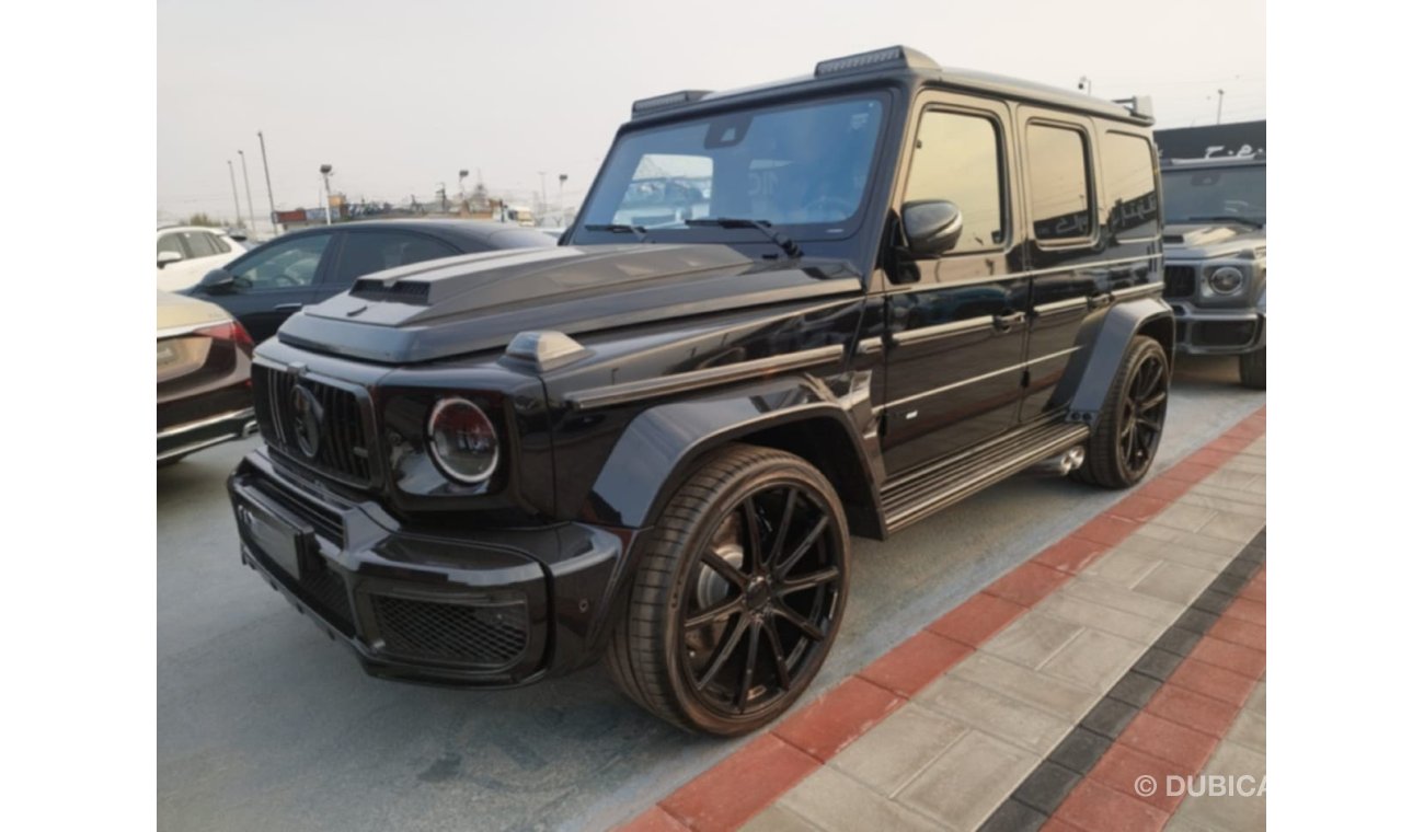 Mercedes-Benz G 63 AMG MERCEDES-BENZ G63 BRABUS 900 ROCKET EDITION 4.4L V8 TWIN TURBO A/T PTR (EXPORT ONLY)