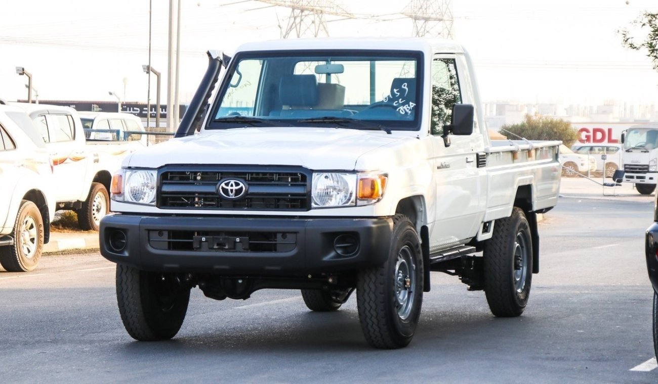 Toyota Land Cruiser Pick Up Land Cruiser Pickup Single Cab 4.2L Diesel MT V6 With Diff Lock