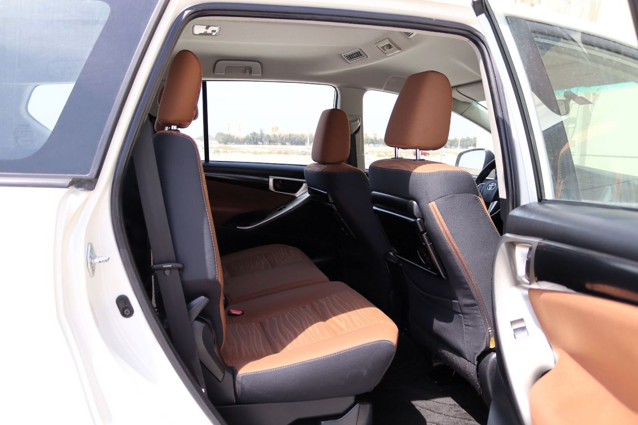 Toyota Innova SE+ 2.7L