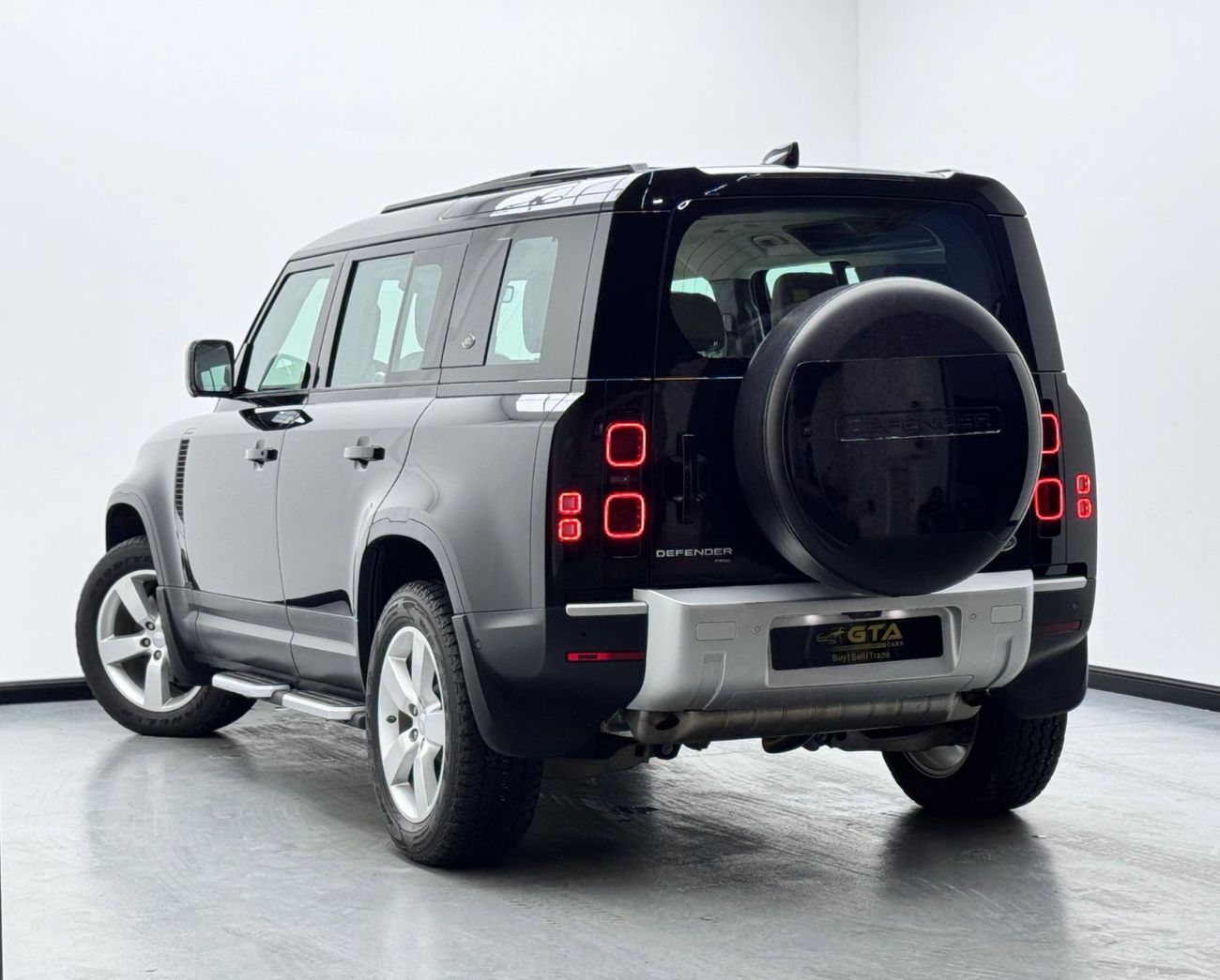 Land Rover Defender P400 110 HSE 3.0L (5 Seater) 2021 Land Rover Defender HSE P400, FULL OPTION, 2026 Agency Warranty &