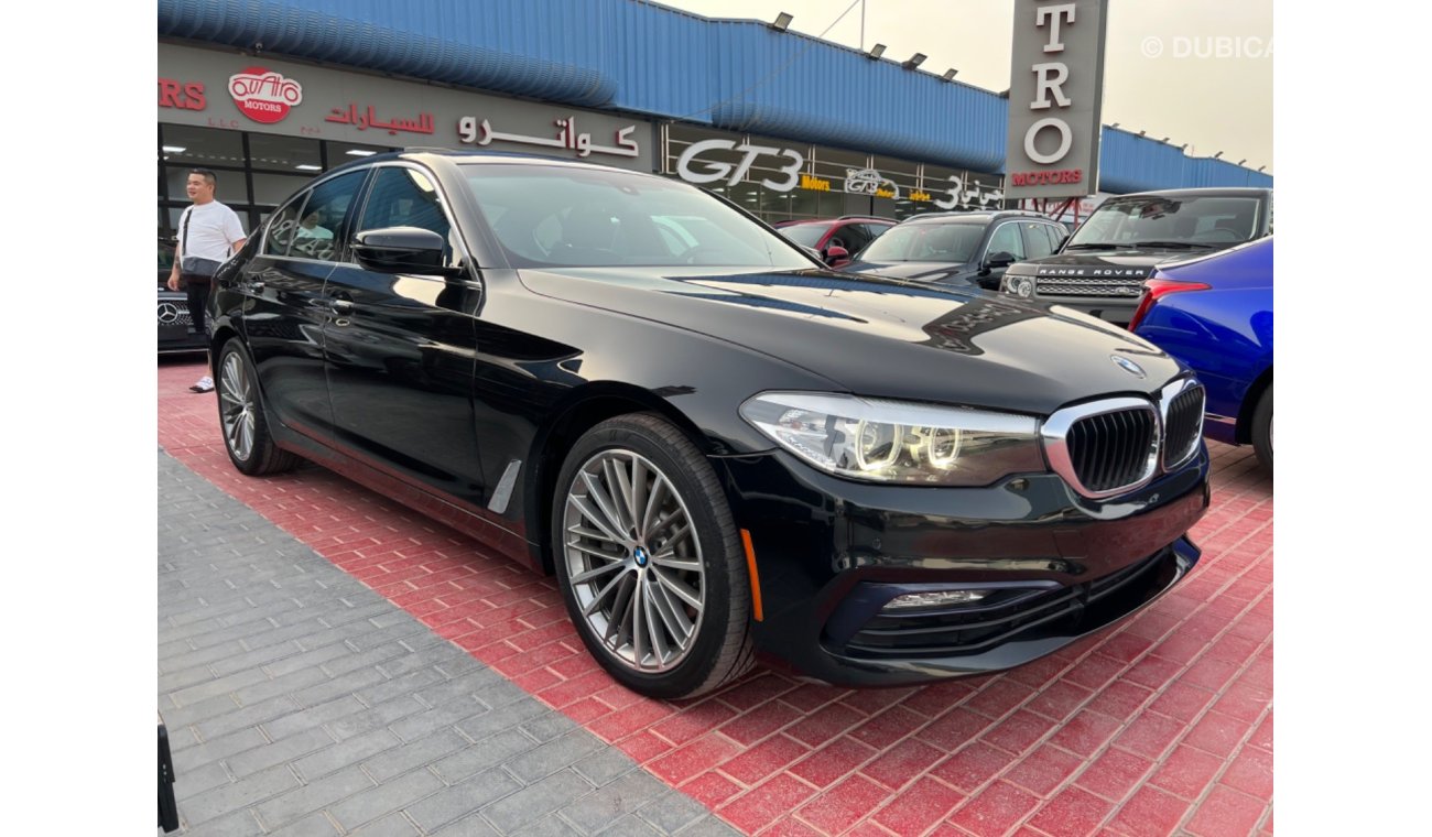 بي أم دبليو 530i لاكجري