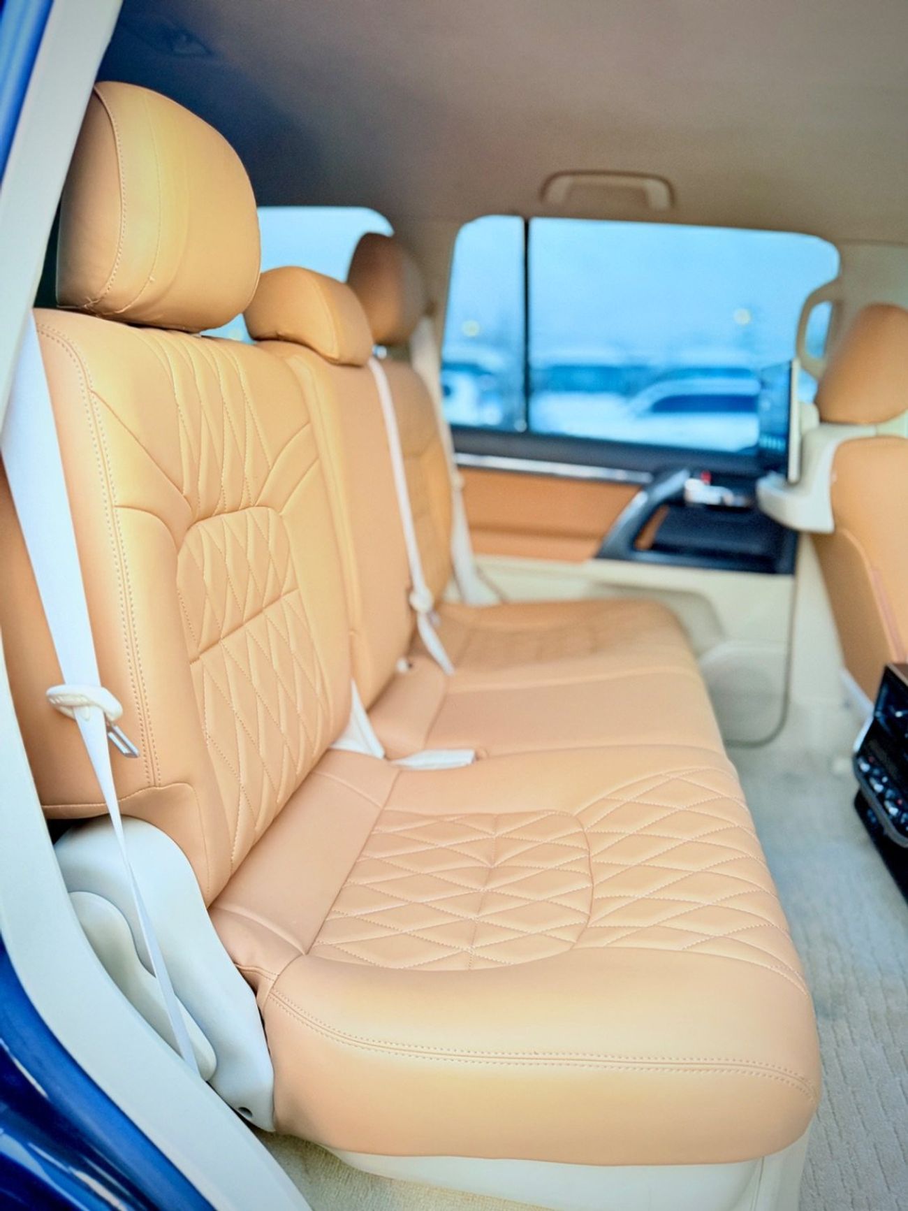 Toyota Land Cruiser 2016 FACELIFTED 2025 WITH INTERIOR AND EXTERIOR V6 4.0L GCC IN EXCELLENT CONDITION