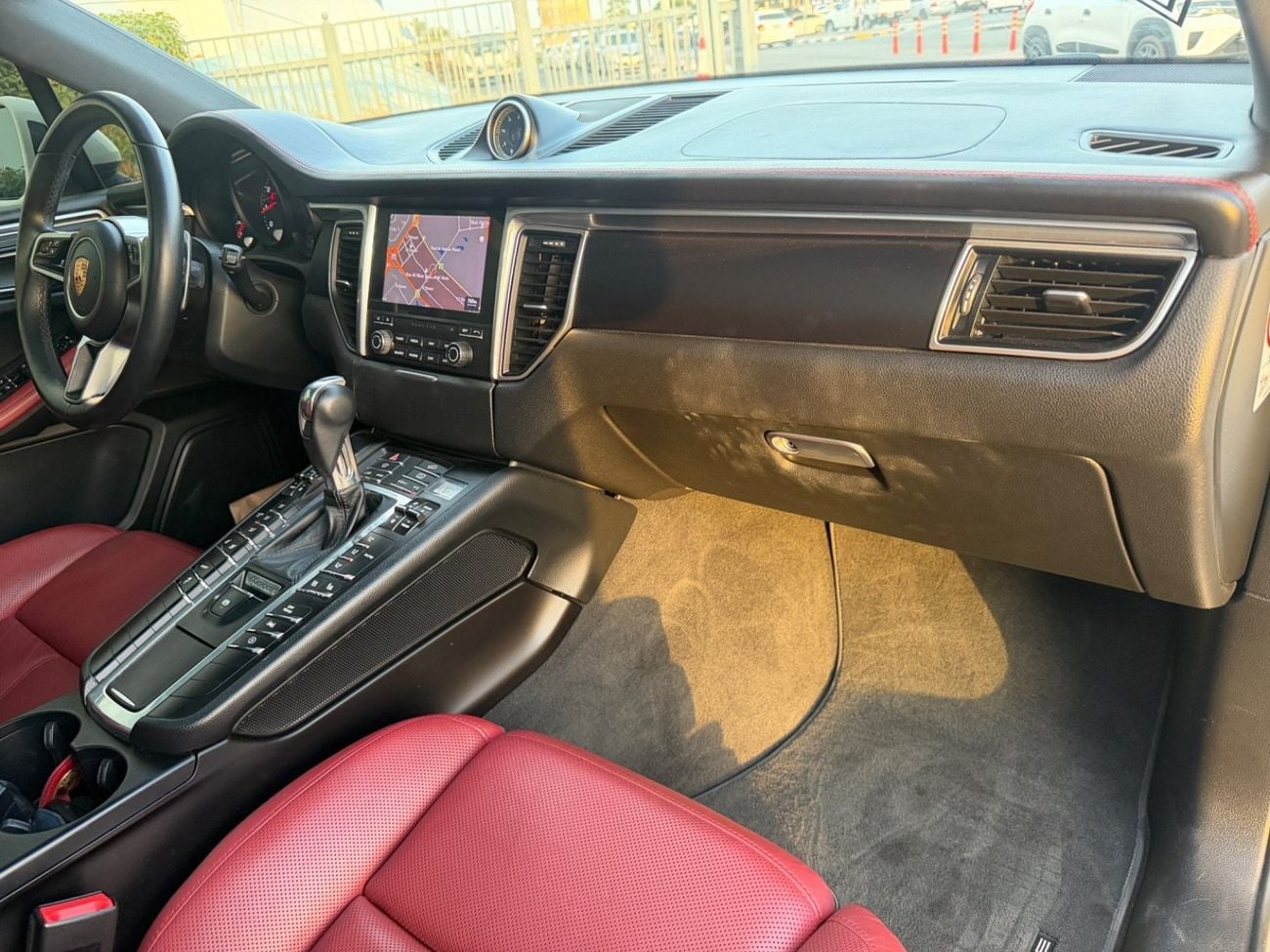 Porsche Macan T 2.0L (260 HP)