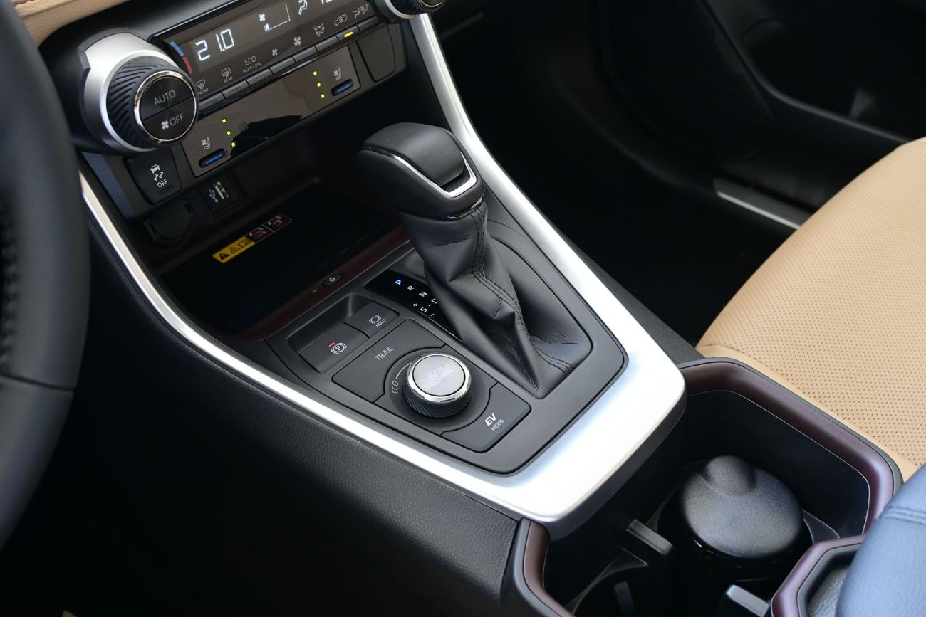 تويوتا راف ٤ Toyota RAV4 Limited 2.5L Hybrid AWD, Side Radar, GCC