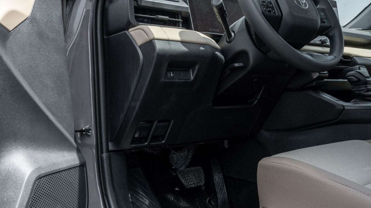 Toyota RAV4 2026 Toyota Rav4 LE 2.0L AT Petrol FWD (Gray-Beige)