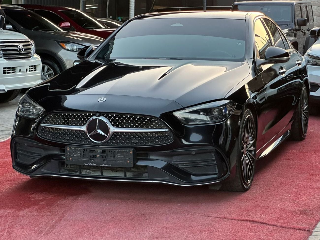 مرسيدس بنز C200 L المحرك: 1.5 لتر تيربو مع تقنية EQ Boost - عدد 4 سلندر